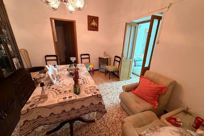 Image No.12-7 Bed Country House for sale