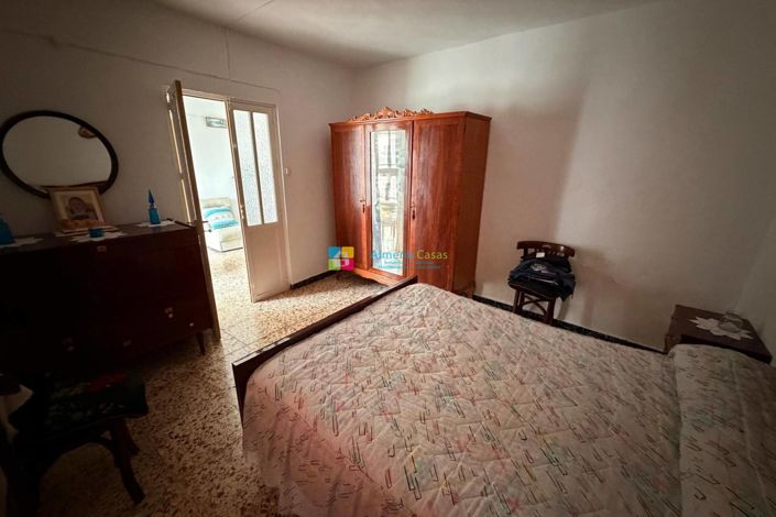 Image No.19-7 Bed Country House for sale