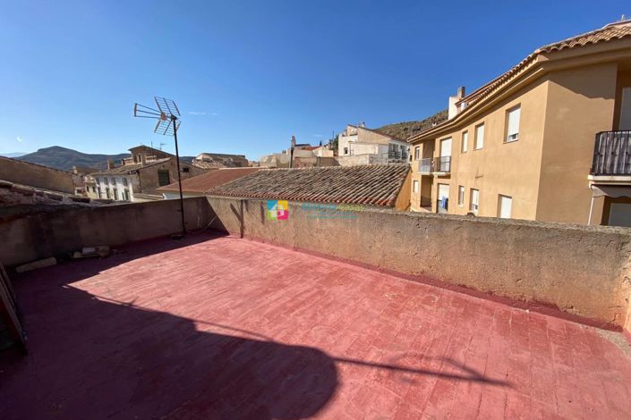 Image No.36-8 Bed Townhouse for sale