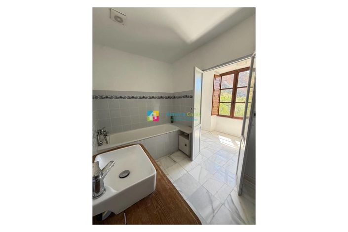 Image No.30-3 Bed Country House for sale