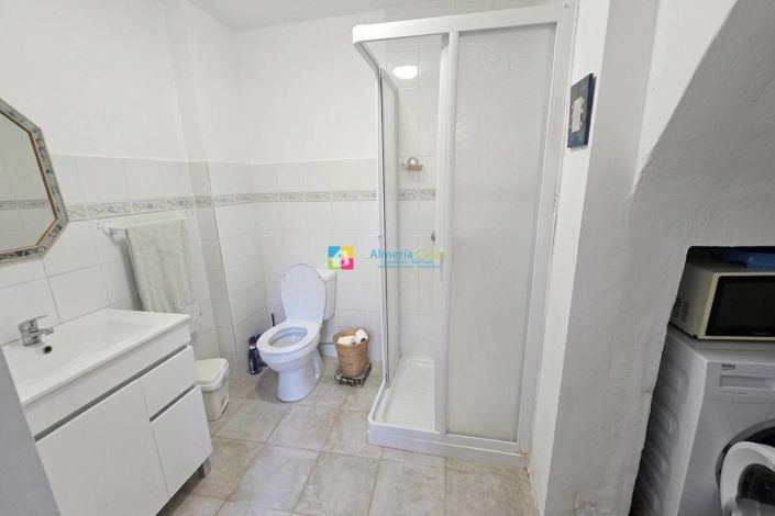 Image No.9-3 Bed Country House for sale