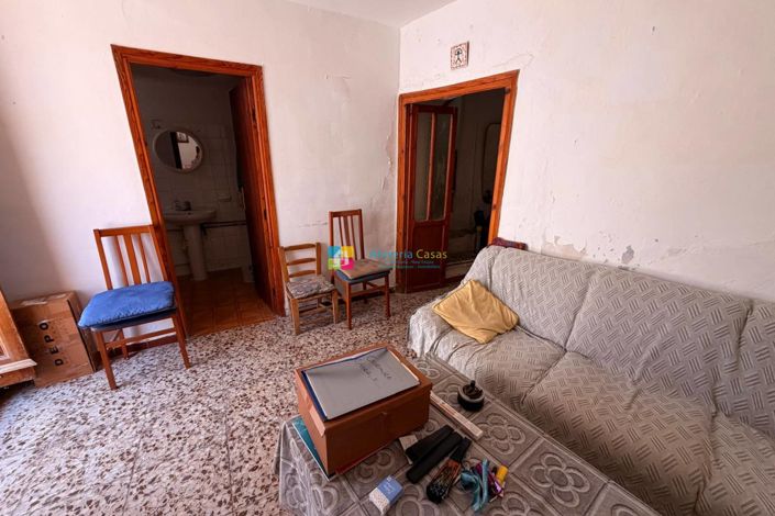 Image No.3-4 Bed Townhouse for sale