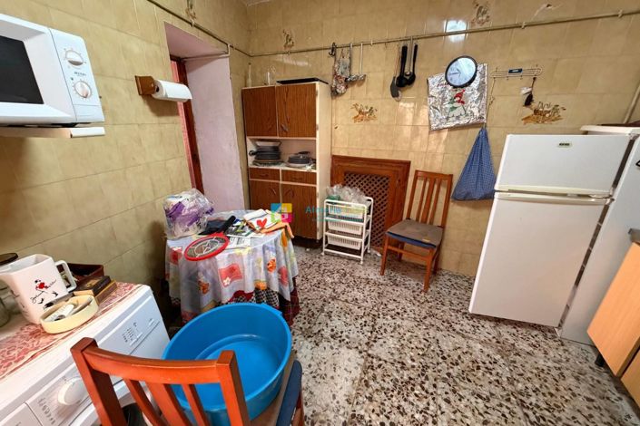 Image No.8-4 Bed Townhouse for sale