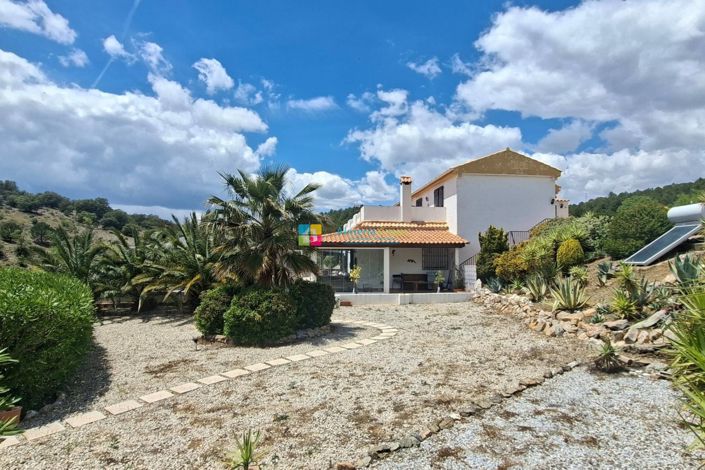 Image No.23-4 Bed Country House for sale