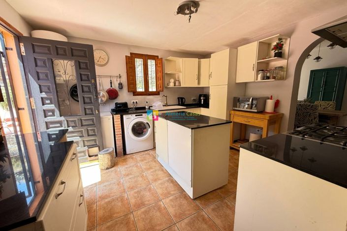 Image No.20-5 Bed Country House for sale