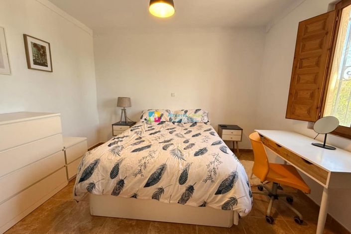 Image No.23-5 Bed Country House for sale