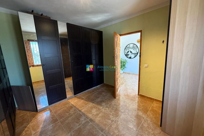 Image No.26-5 Bed Country House for sale