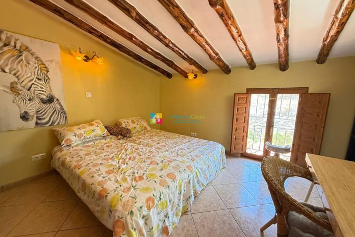 Image No.43-5 Bed Country House for sale
