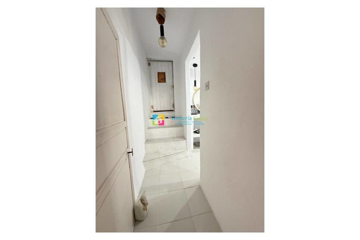 Image No.27-5 Bed Townhouse for sale