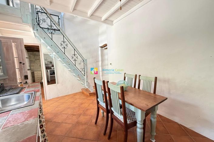 Image No.37-5 Bed Townhouse for sale