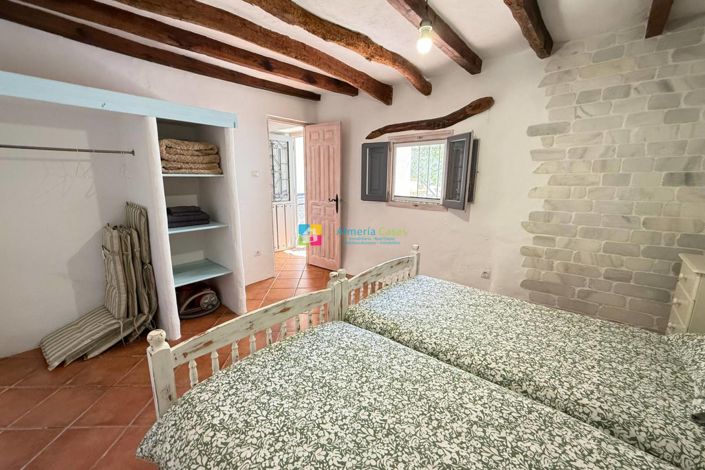 Image No.39-5 Bed Townhouse for sale