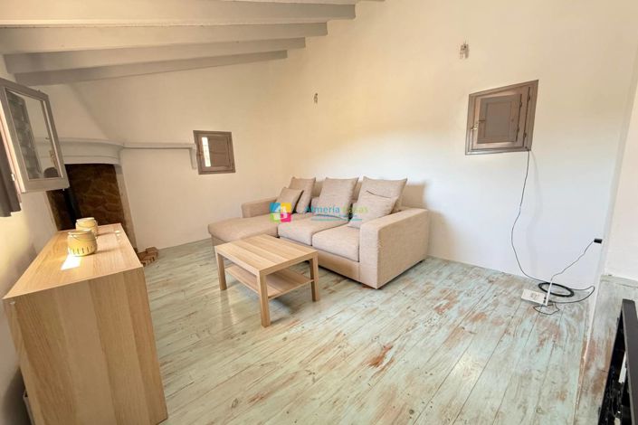 Image No.46-5 Bed Townhouse for sale
