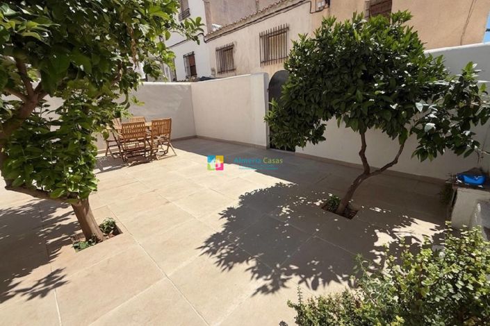 Image No.49-5 Bed Townhouse for sale