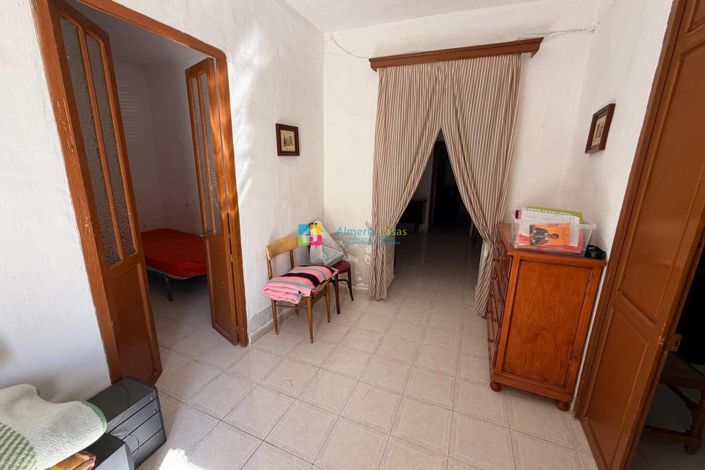 Image No.4-8 Bed Country House for sale