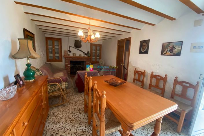 Image No.2-Maison de campagne de 5 chambres à vendre à Albox