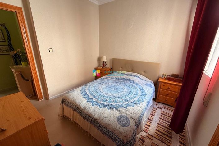 Image No.12-3 Bed Townhouse for sale