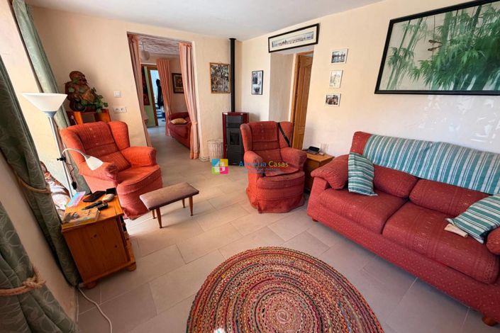 Image No.5-3 Bed Townhouse for sale