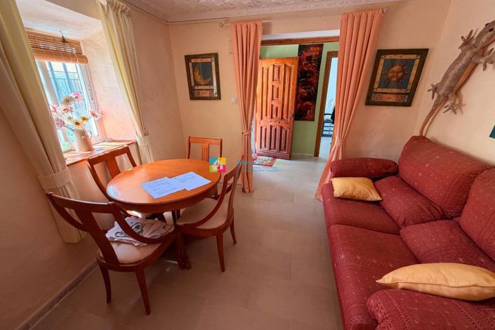 Image No.6-3 Bed Townhouse for sale