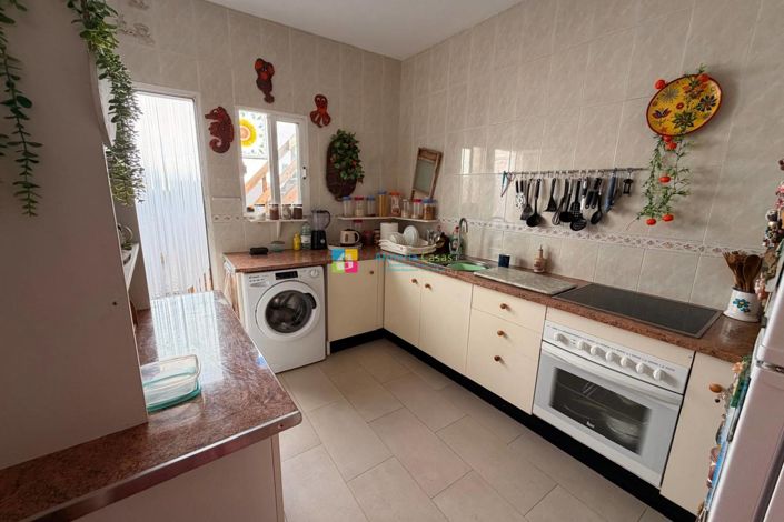 Image No.7-3 Bed Townhouse for sale