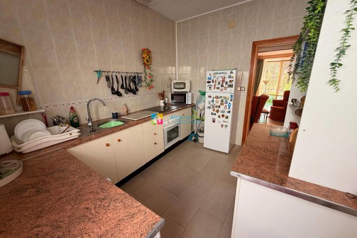 Image No.8-3 Bed Townhouse for sale
