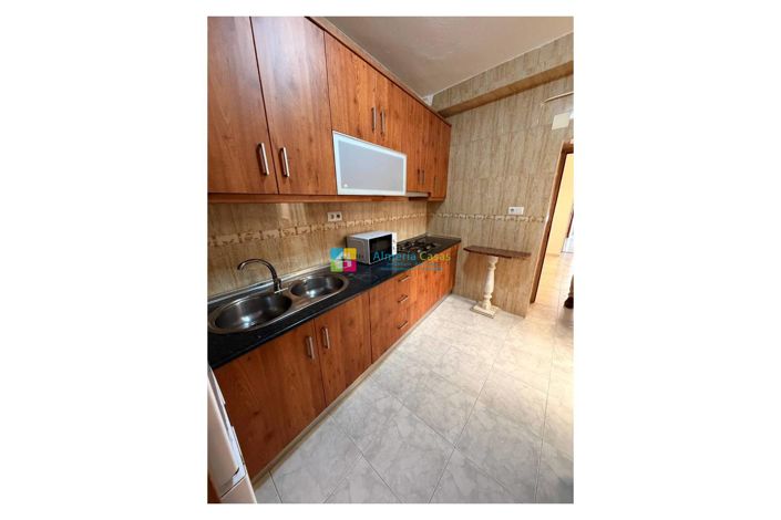 Image No.12-3 Bed Townhouse for sale