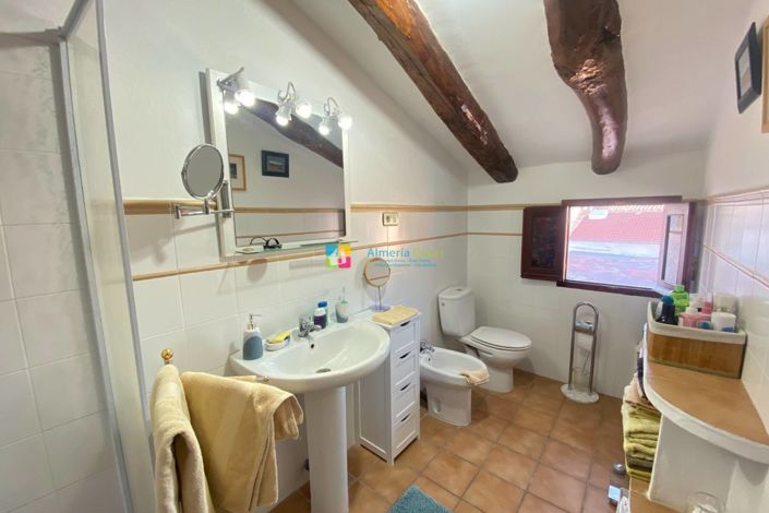 Image No.28-2 Bed Townhouse for sale