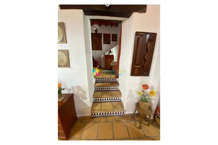 Image No.8-2 Bed Townhouse for sale