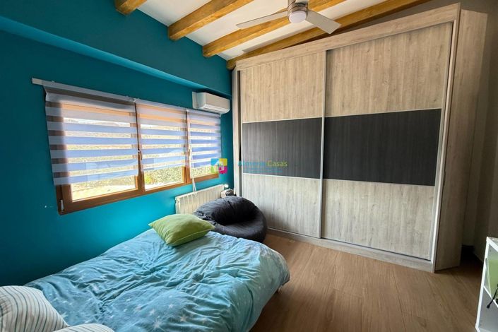 Image No.34-6 Bed Townhouse for sale