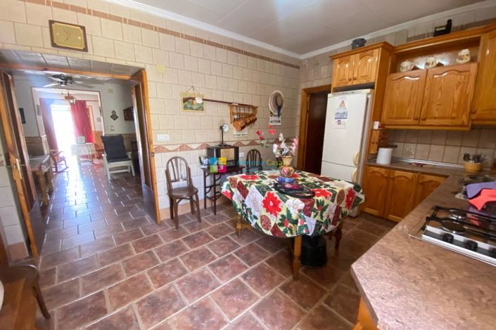 Image No.14-7 Bed Country House for sale
