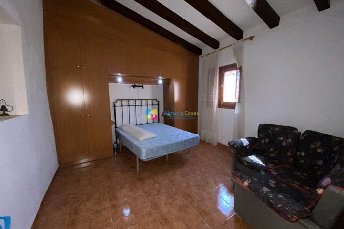Image No.22-7 Bed Country House for sale