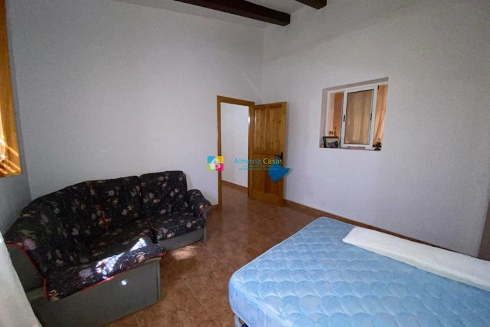 Image No.23-7 Bed Country House for sale