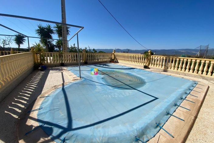 Image No.40-7 Bed Country House for sale