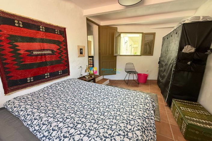 Image No.18-5 Bed Country House for sale