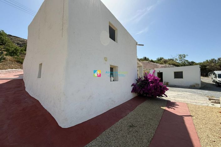Image No.35-5 Bed Country House for sale