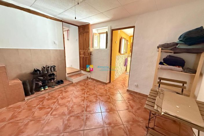 Image No.17-4 Bed Country House for sale