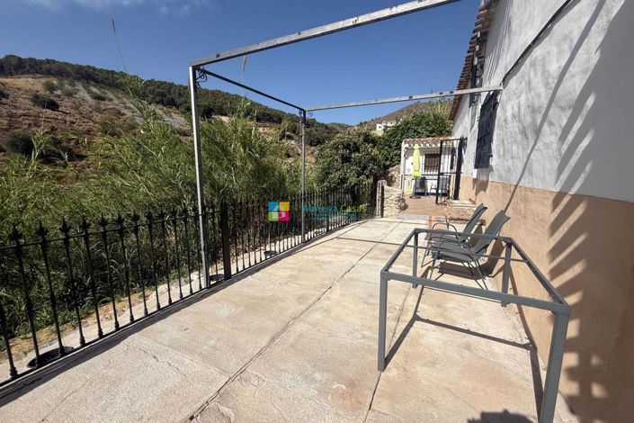 Image No.31-4 Bed Country House for sale