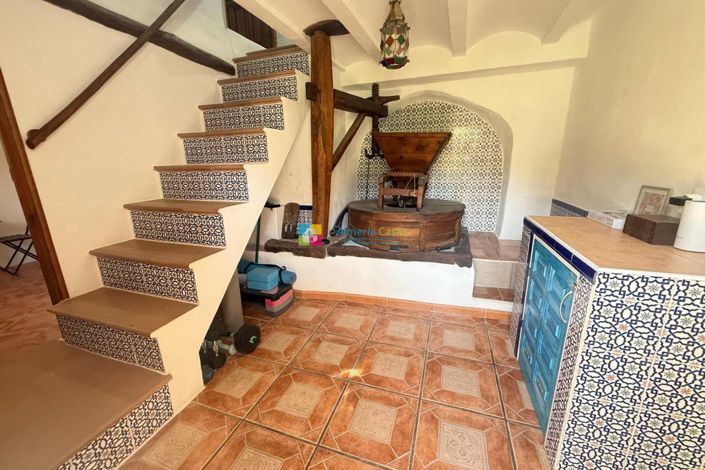 Image No.5-4 Bed Country House for sale