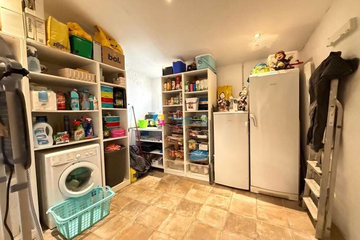 Image No.29-2 Bed Country House for sale