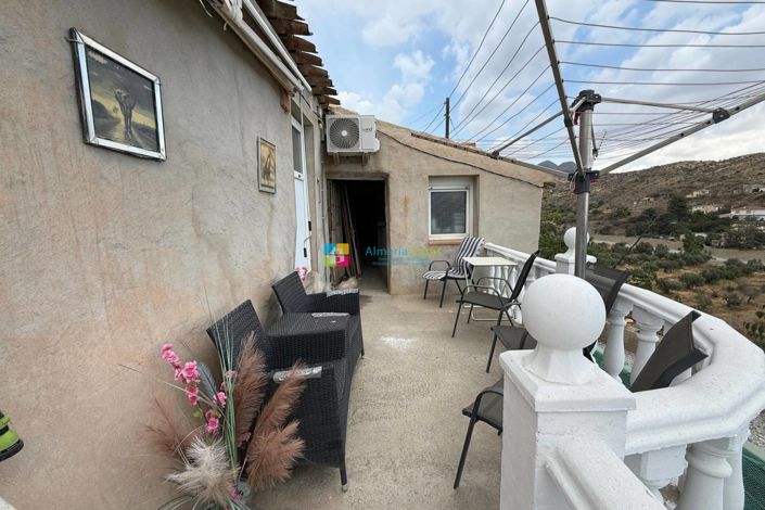 Image No.38-2 Bed Country House for sale