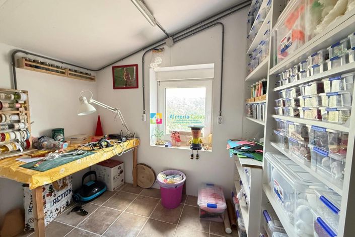 Image No.41-2 Bed Country House for sale