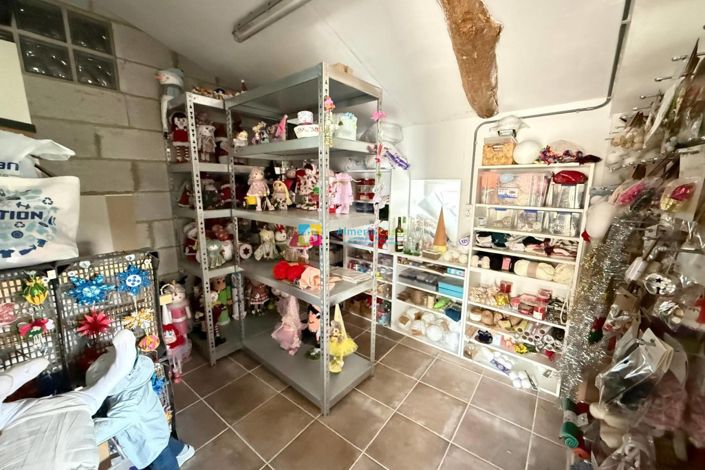 Image No.42-2 Bed Country House for sale
