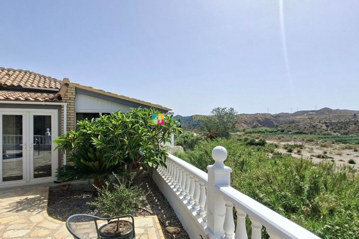 Image No.24-3 Bed Villa for sale
