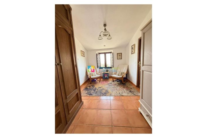 Image No.27-5 Bed Townhouse for sale