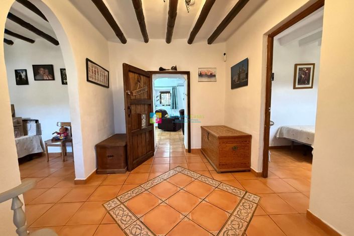 Image No.4-5 Bed Townhouse for sale