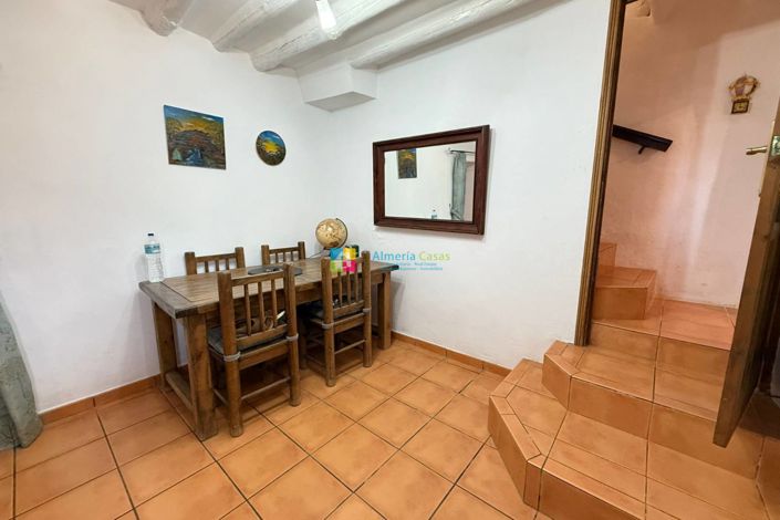 Image No.8-5 Bed Townhouse for sale