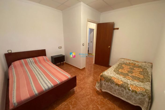 Image No.18-7 Bed Country House for sale