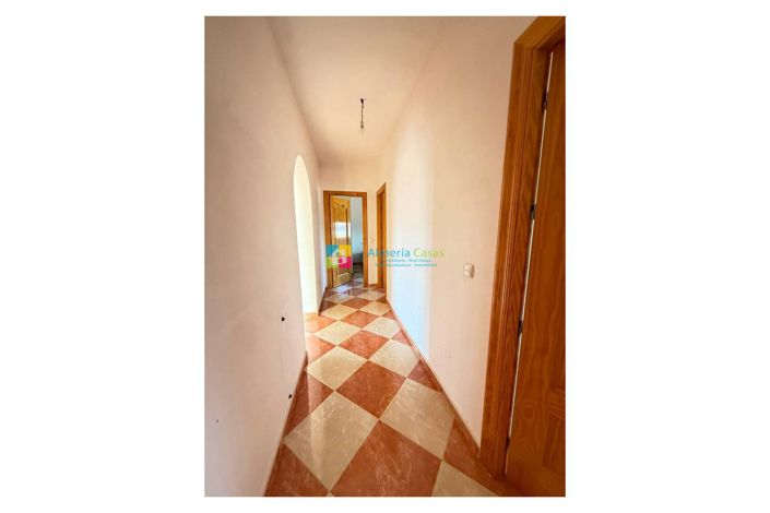 Image No.12-6 Bed Villa for sale