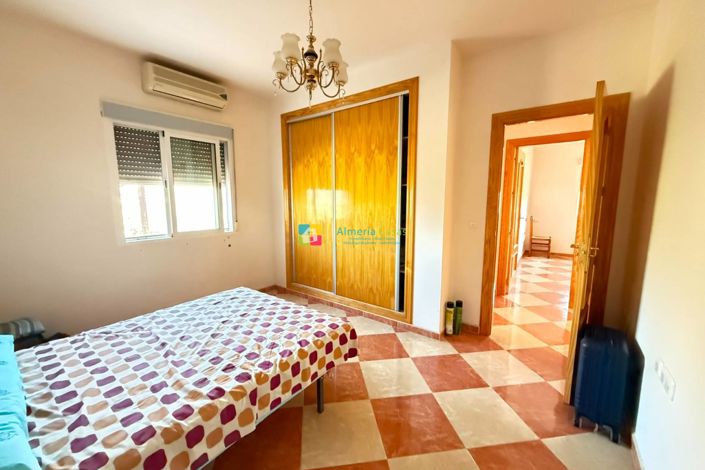 Image No.16-6 Bed Villa for sale