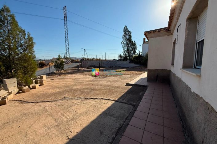 Image No.35-6 Bed Villa for sale