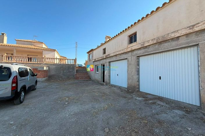 Image No.43-6 Bed Villa for sale